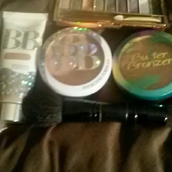 Travelon anti theft crossover ,makeup bag,make up - Picture 5 of 8